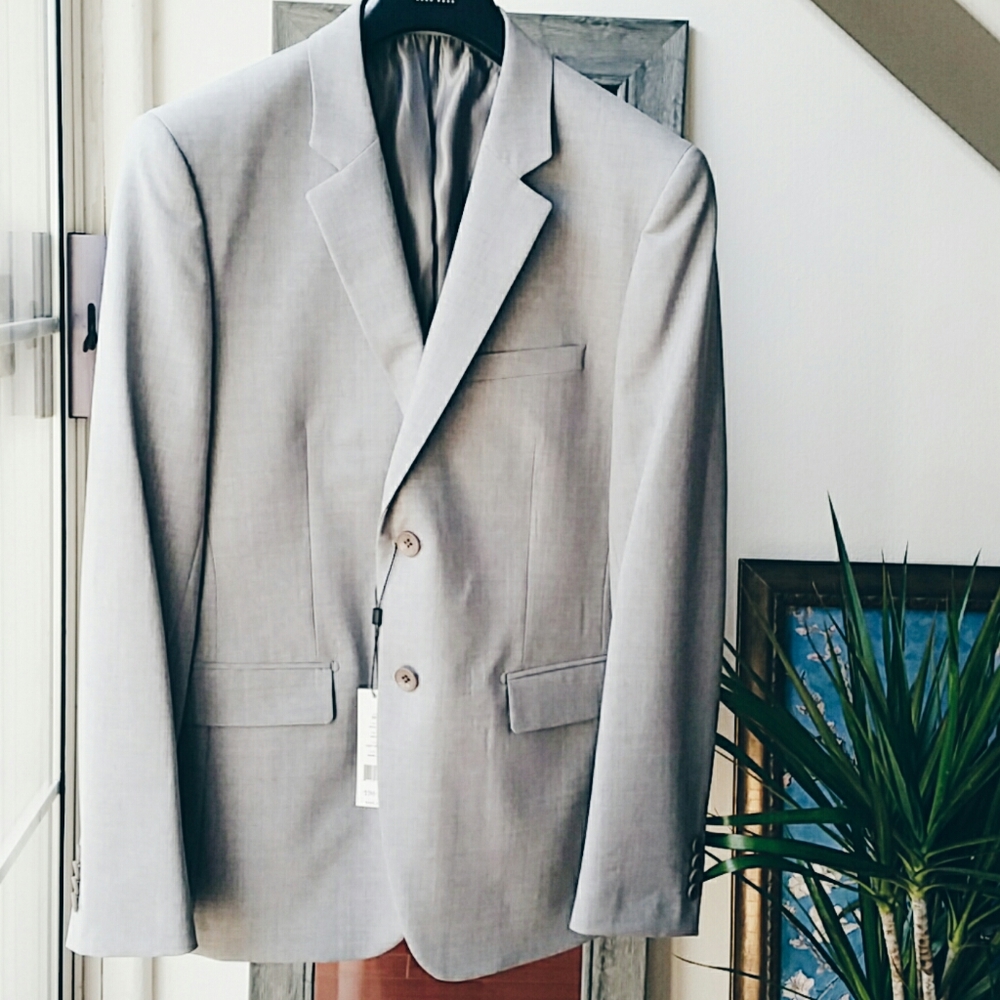 SALE! Men's Theory Light Gray Suit Lot for Sale